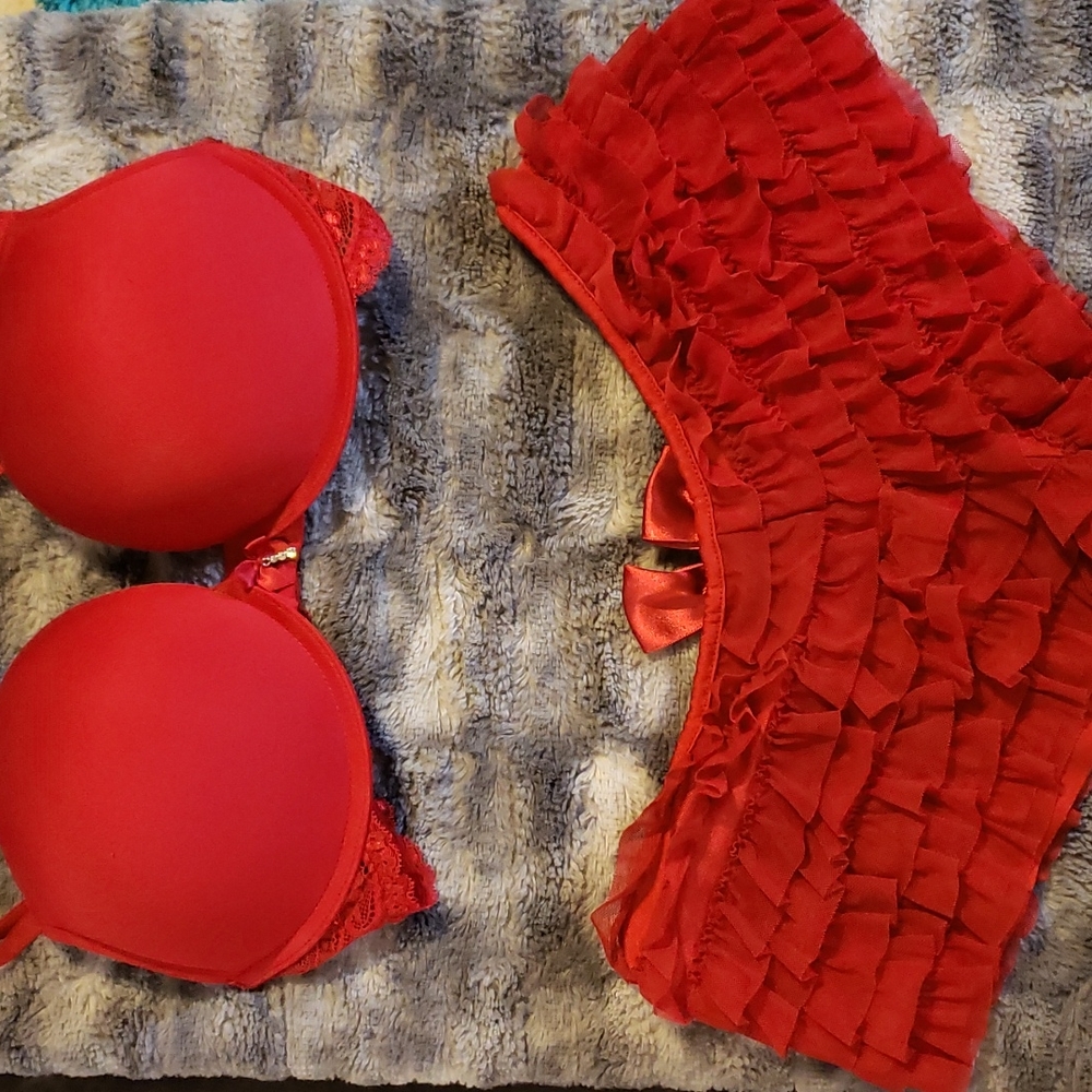 Bra and panty set in red with ruffles and a little bling.